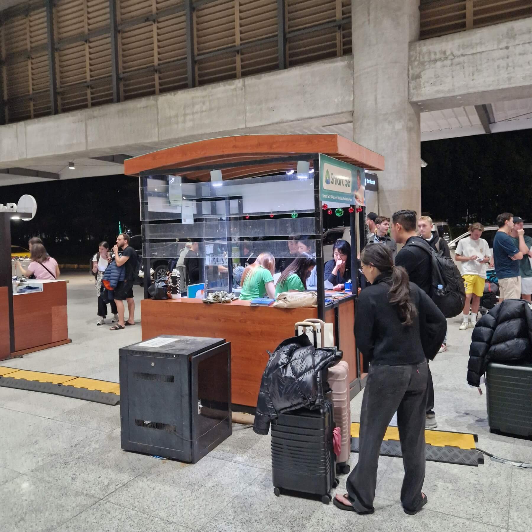 Cebu Mactan Airport Sim Karte kaufen Ankunft