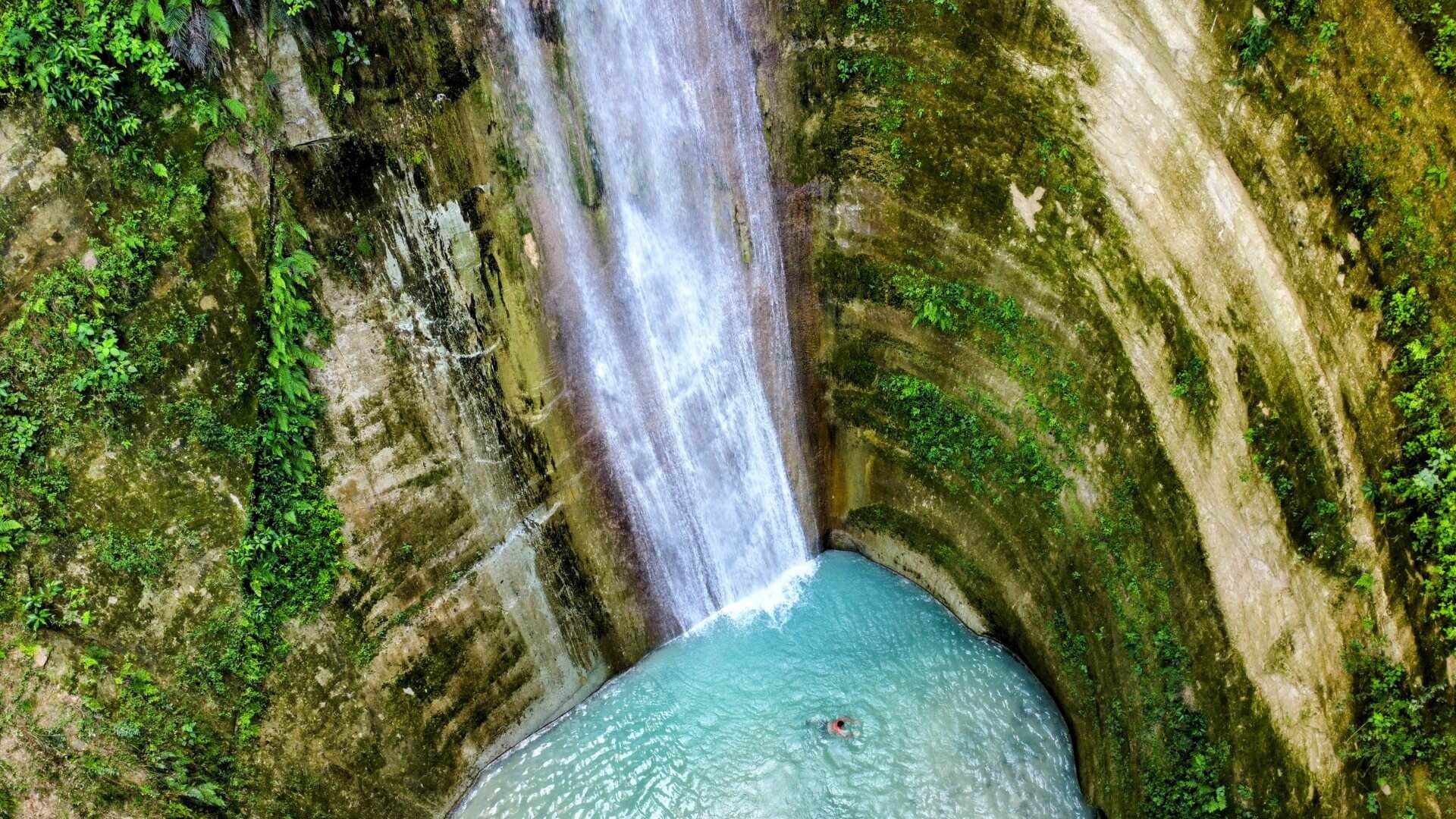 Dao Falls Cebu Wasserfall Drohne