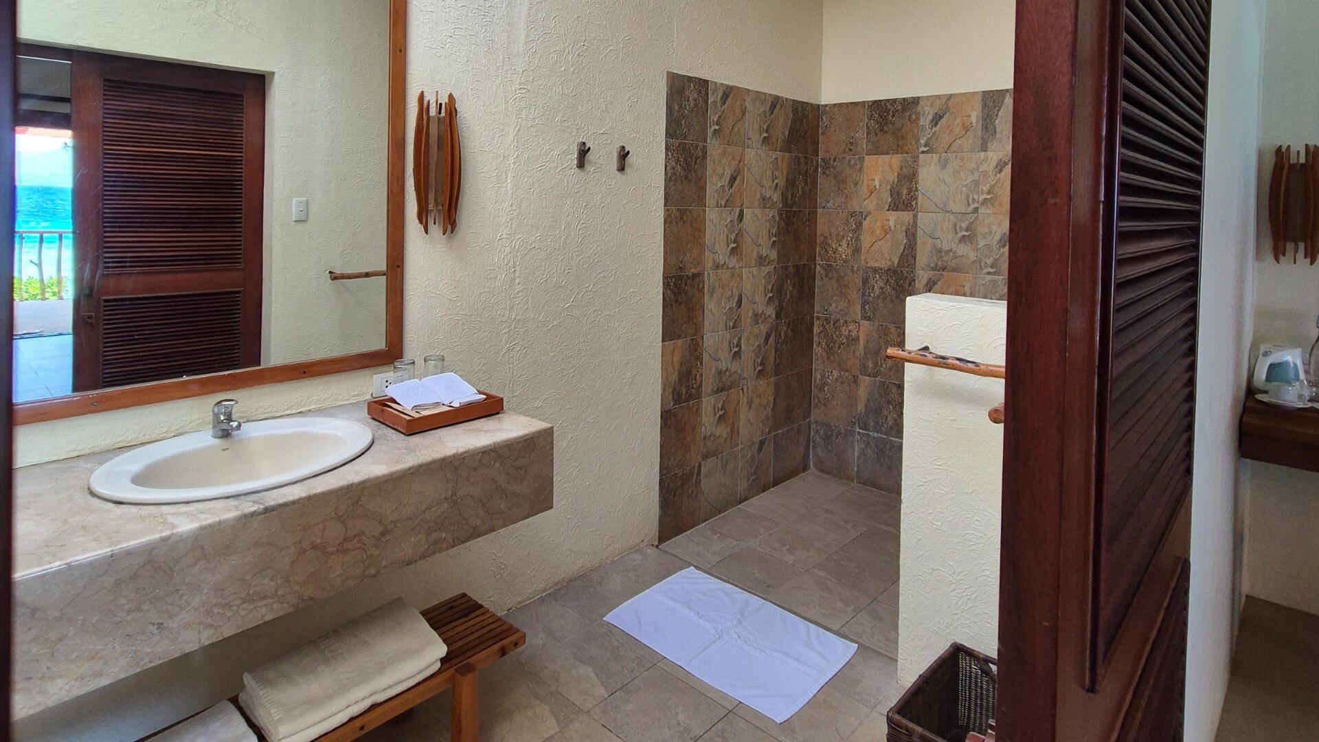 Sumilon Island Bluewater Resort Badezimmer Sumilon Island Bluewater Resort Badezimmer