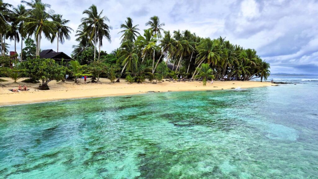Cloud 9 Beach Siargao