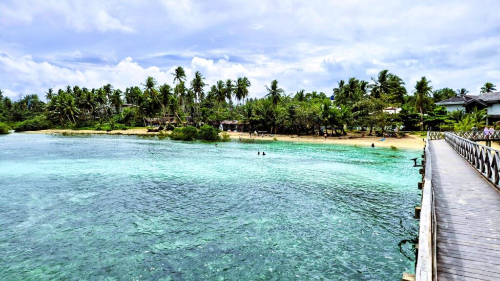 Cloud 9 Surfer Bridge Siargao